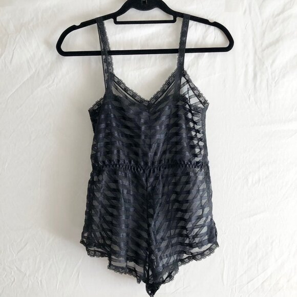 Vintage Black Ribbon Mesh Teddy - Picture 2 of 7